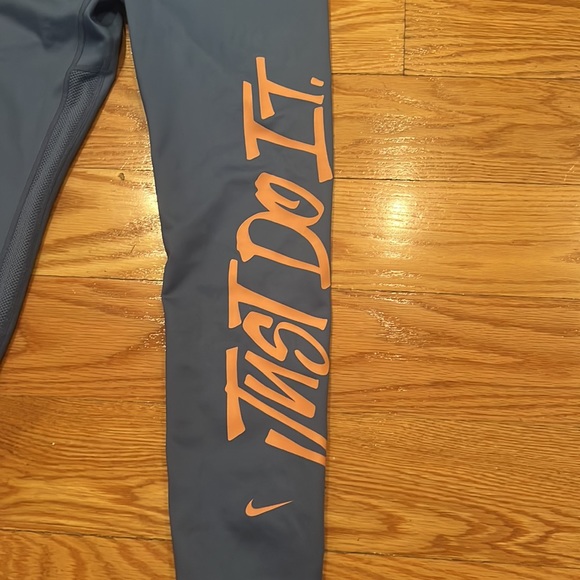 Nike leggings Sz xs - Picture 4 of 4